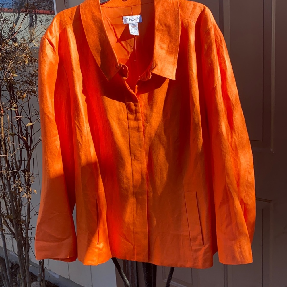 JG HOOK JACKET SIZE 24W